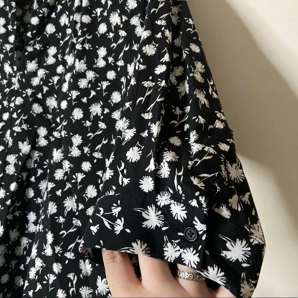 Cotton On Dandelion Print V Neck Blouse Medium Black White Boho Minimalist - Picture 6 of 12